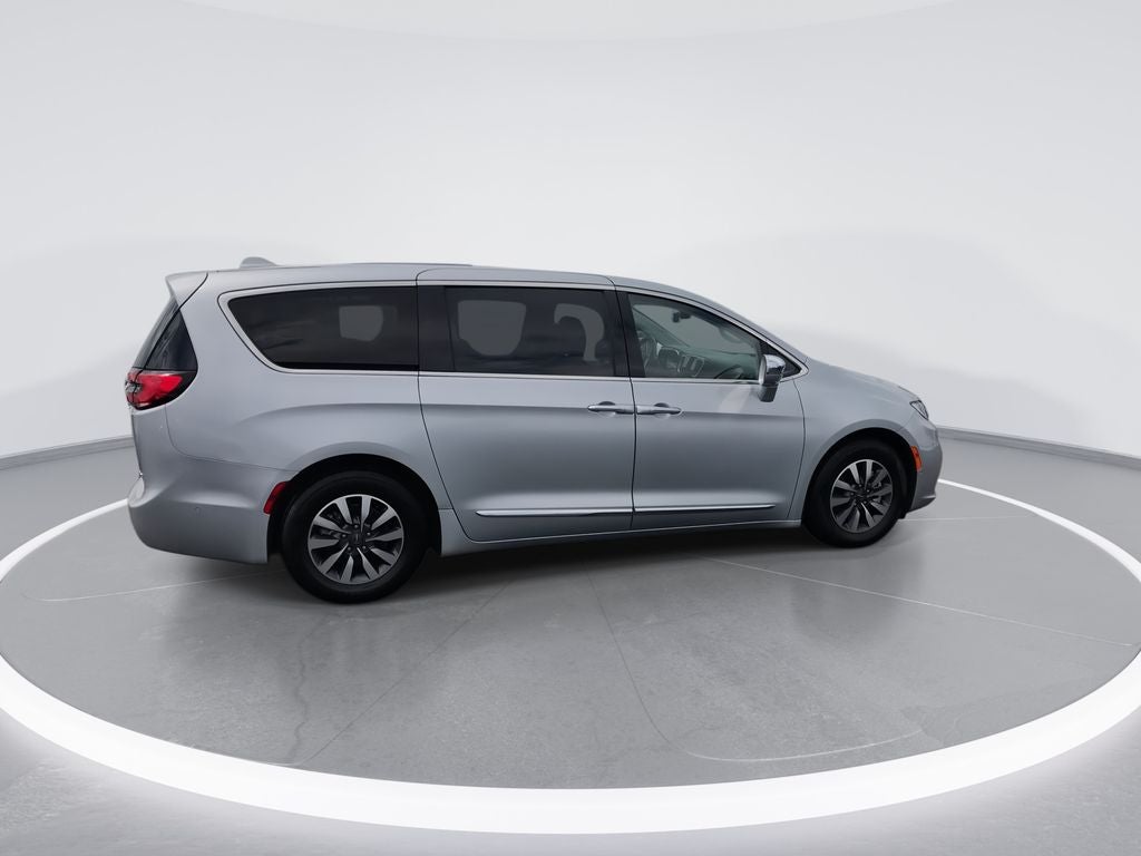 2022 Chrysler Pacifica Hybrid Limited