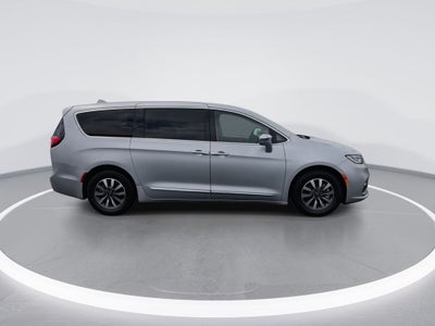 2022 Chrysler Pacifica Hybrid Limited