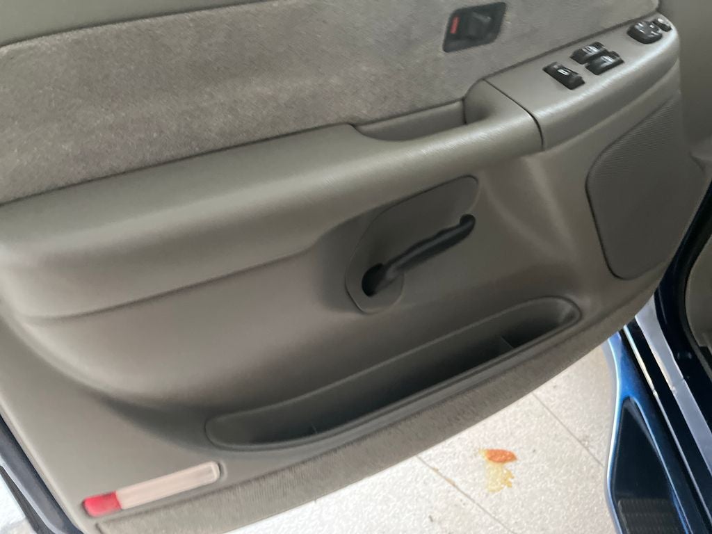 2000 Chevrolet Silverado 1500 LS