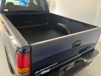 2000 Chevrolet Silverado 1500 LS