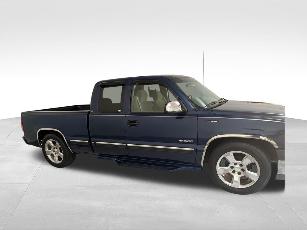 2000 Chevrolet Silverado 1500 LS