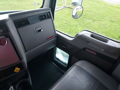 2020 Kenworth T270 Base