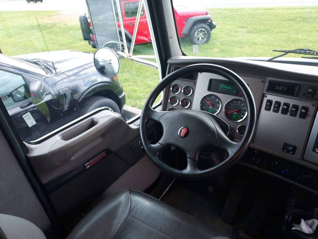 2020 Kenworth T270 Base