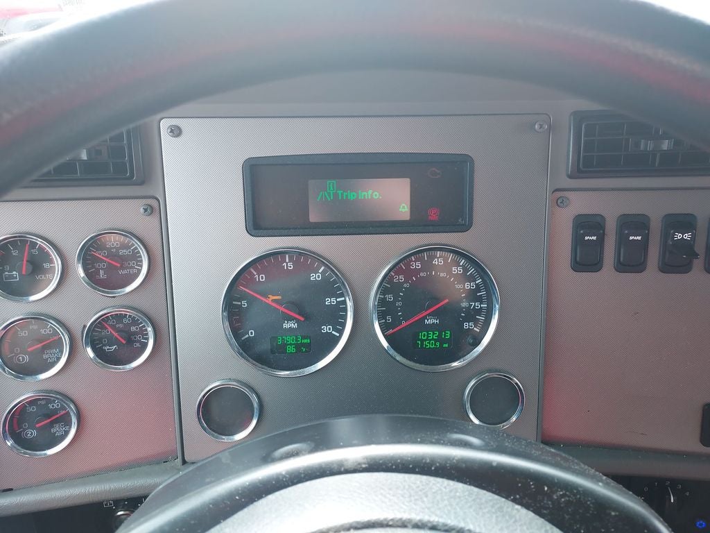 2020 Kenworth T270 Base