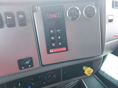 2020 Kenworth T270 Base