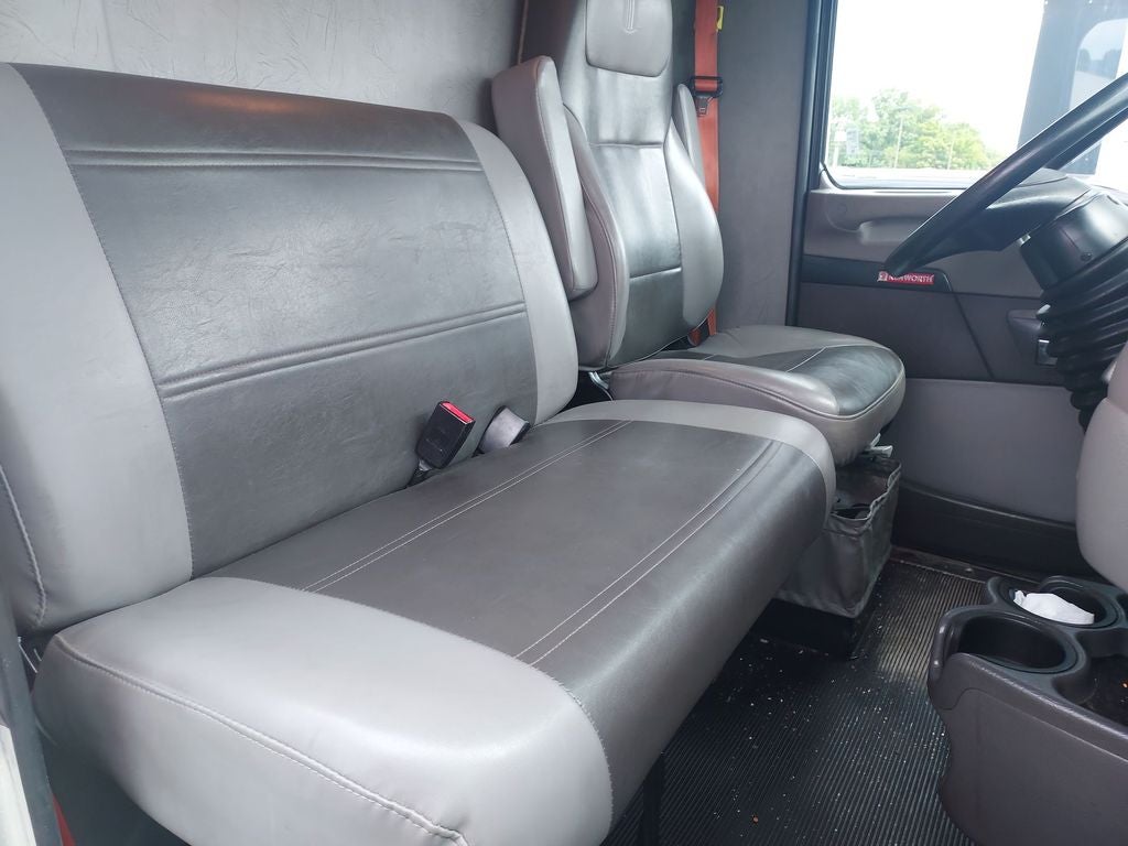 2020 Kenworth T270 Base