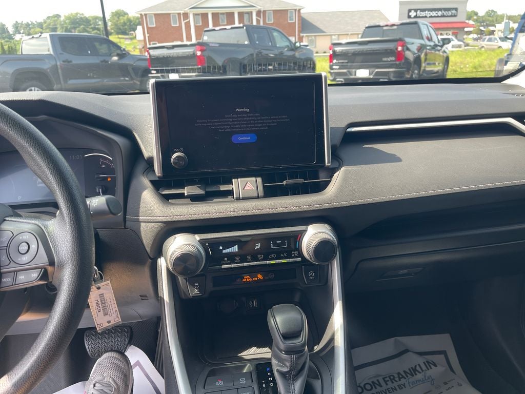 2024 Toyota RAV4 LE