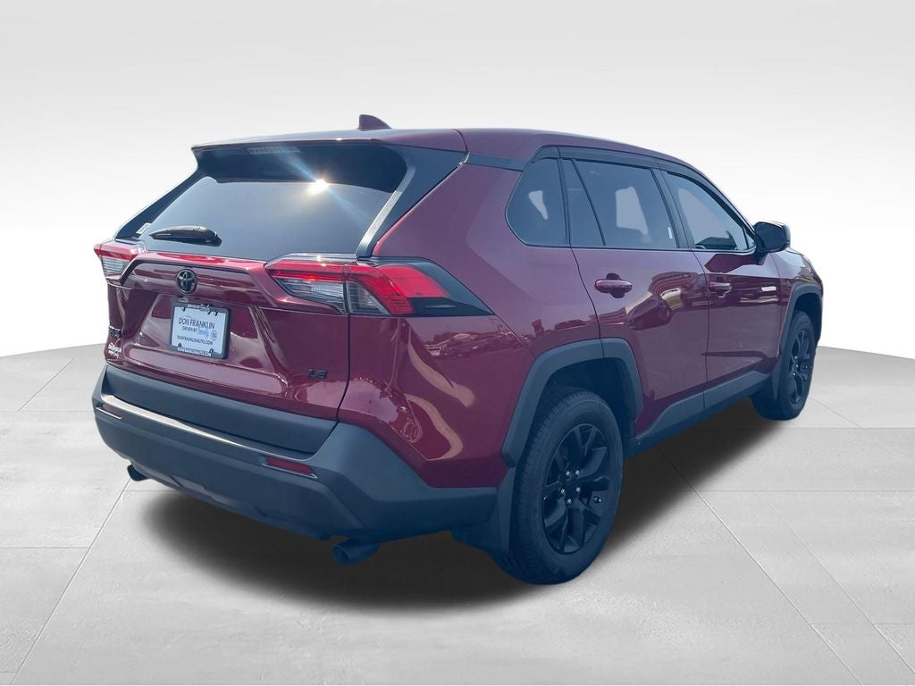 2024 Toyota RAV4 LE