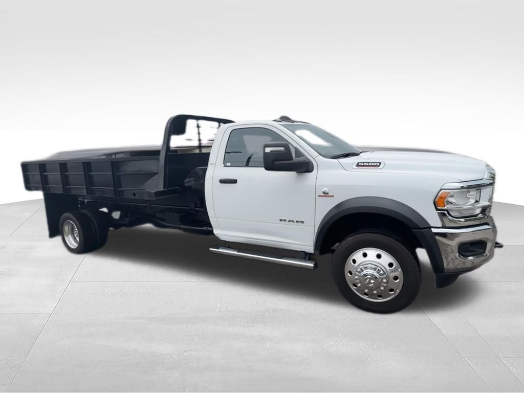 2024 RAM 5500HD SLT dump bed truck