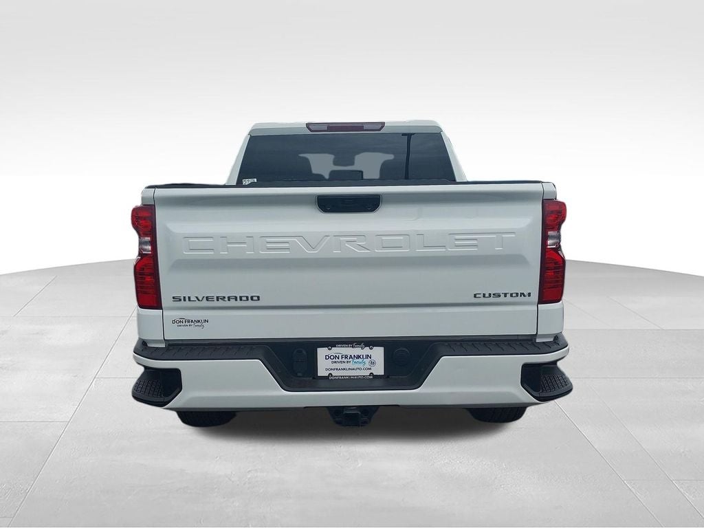 2023 Chevrolet Silverado 1500 Custom