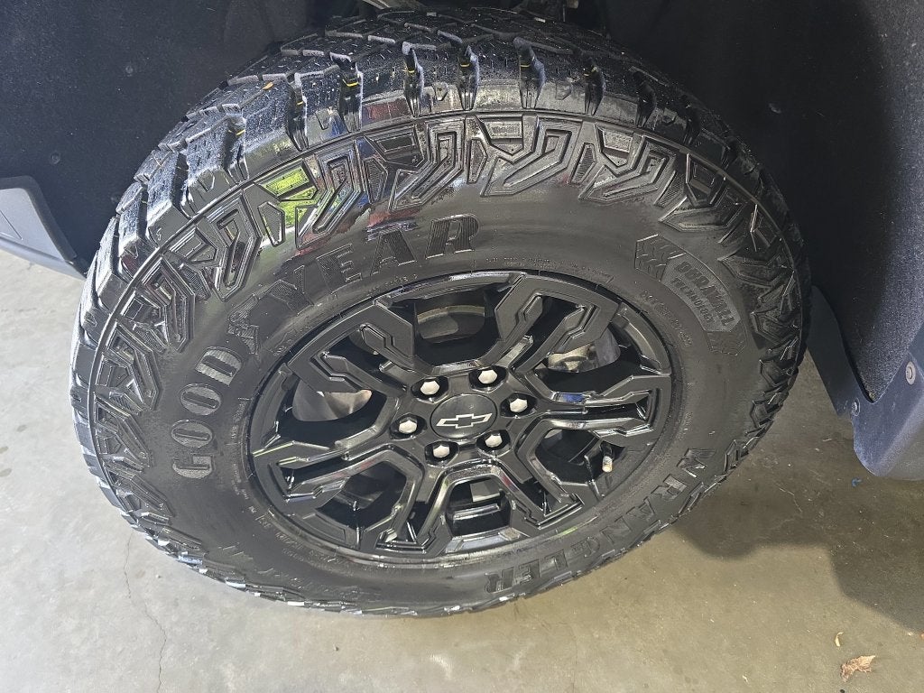 2023 Chevrolet Silverado 1500 ZR2