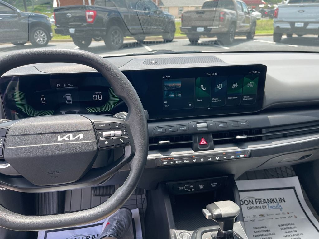 2025 Kia K4 LX
