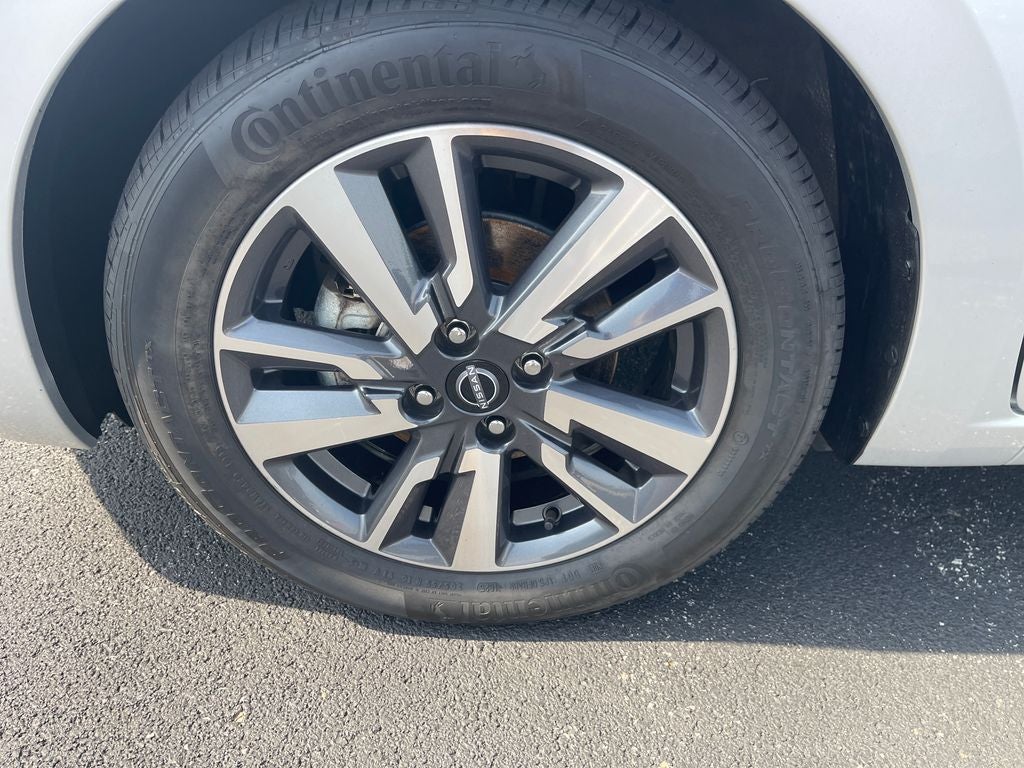2024 Nissan Versa 1.6 SV