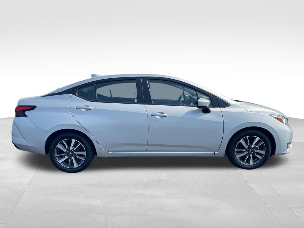 2024 Nissan Versa 1.6 SV