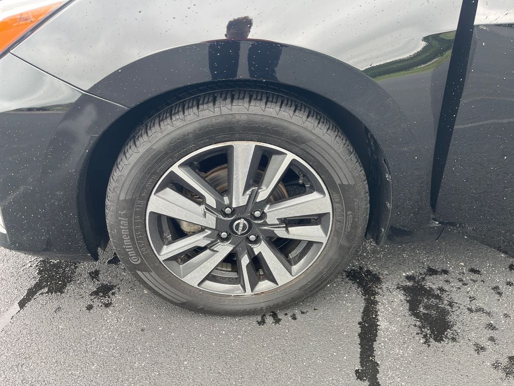 2024 Nissan Versa 1.6 SV