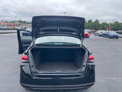 2024 Nissan Versa 1.6 SV