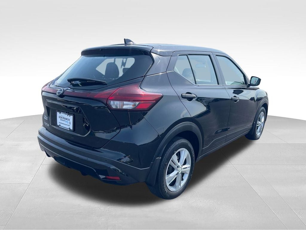 2024 Nissan Kicks S