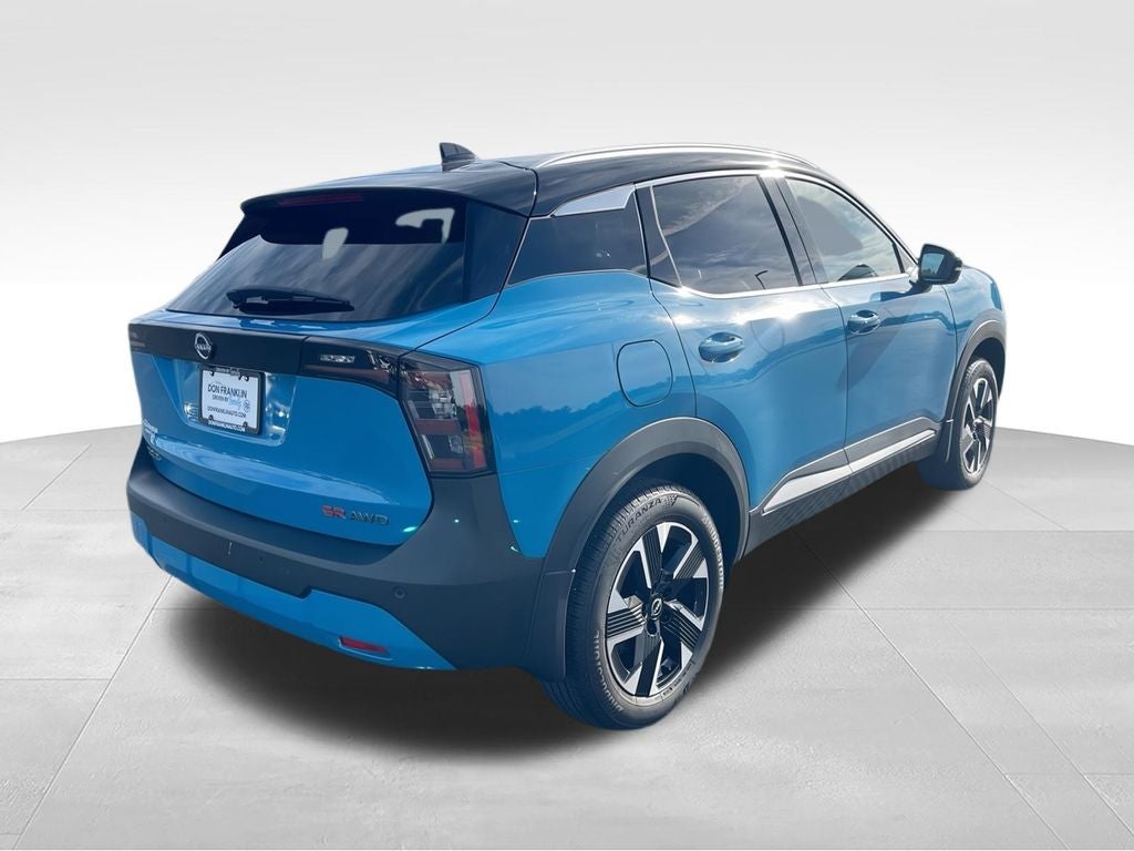 2025 Nissan Kicks SR