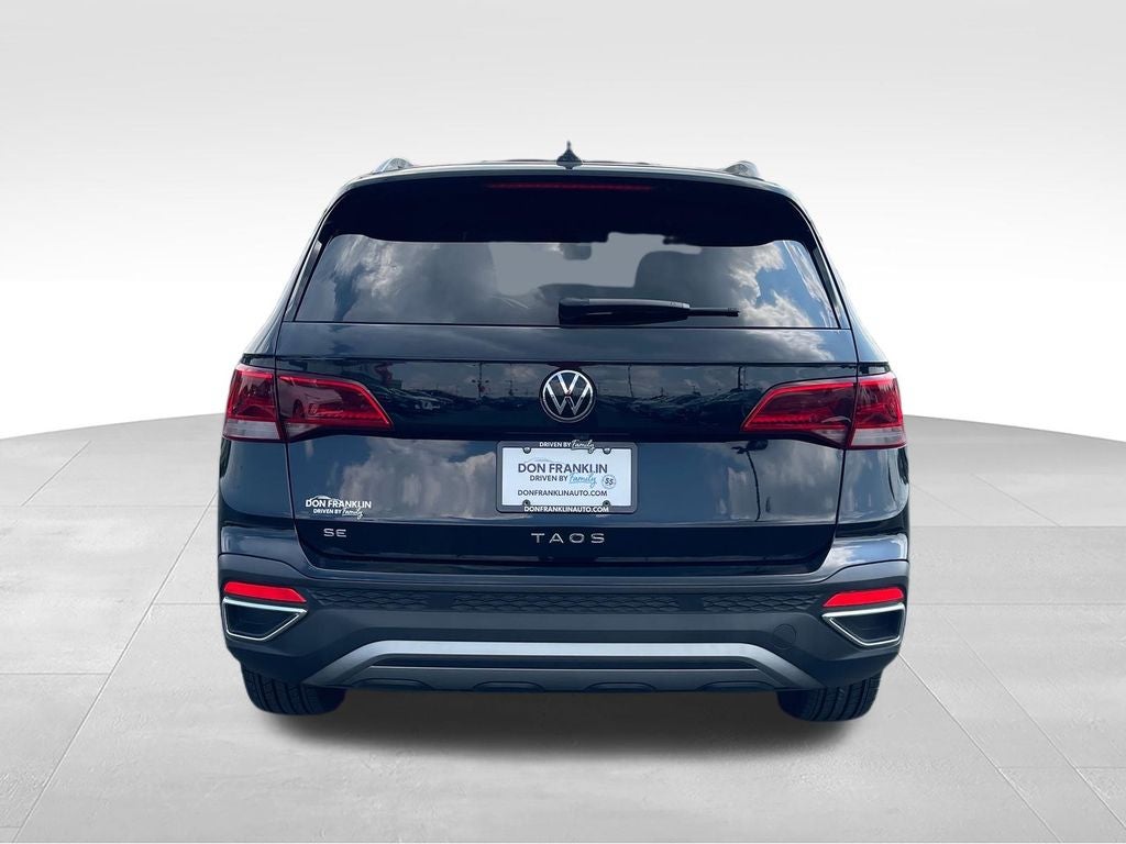 2024 Volkswagen Taos 1.5T SE