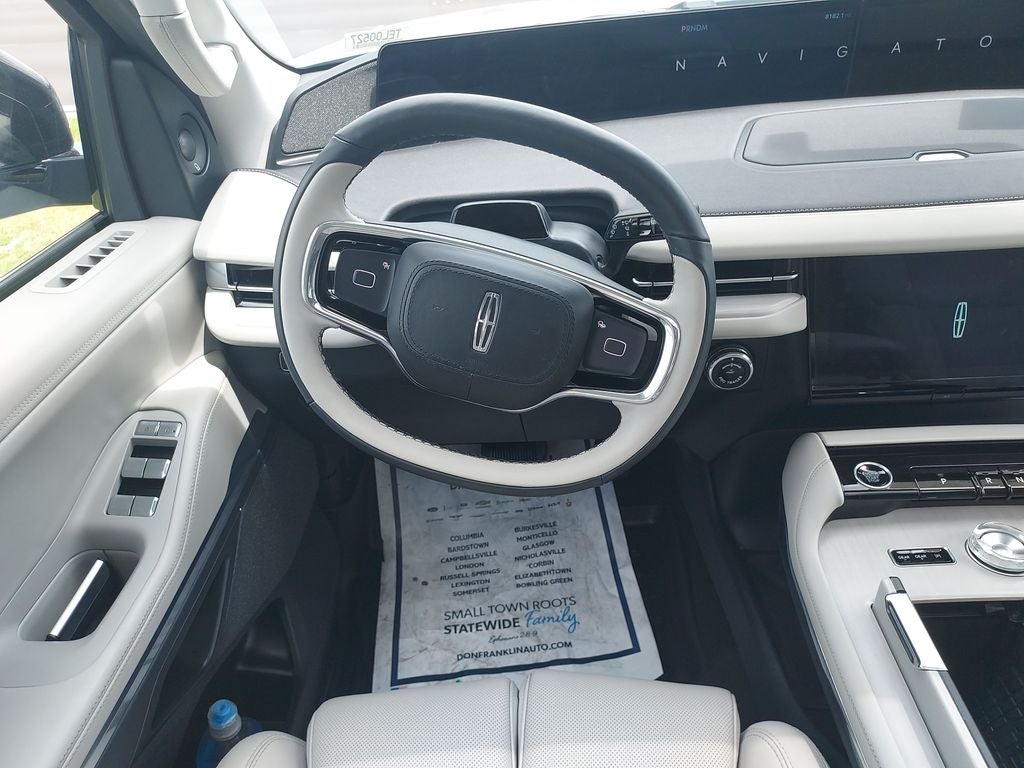 2026 Lincoln Navigator L Reserve
