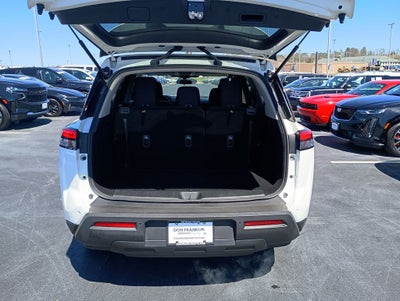 2024 Nissan Pathfinder S