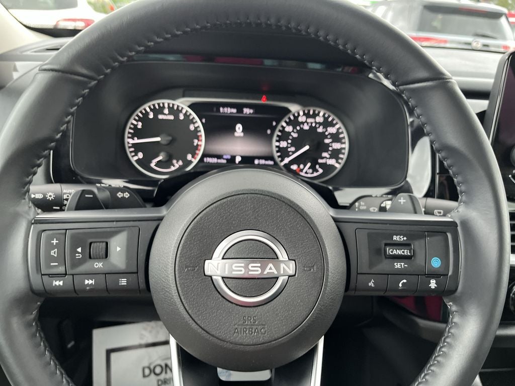 2024 Nissan Pathfinder SV