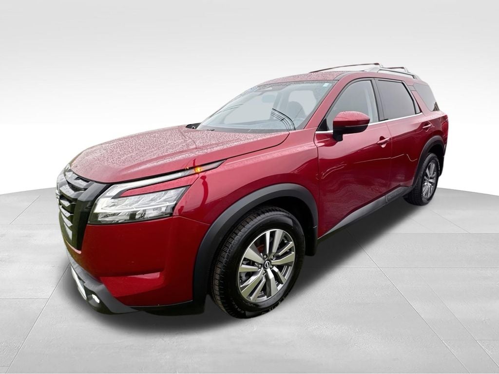 2022 Nissan Pathfinder SL