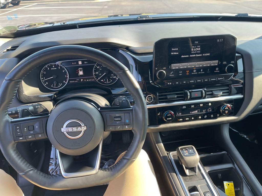 2024 Nissan Pathfinder SL