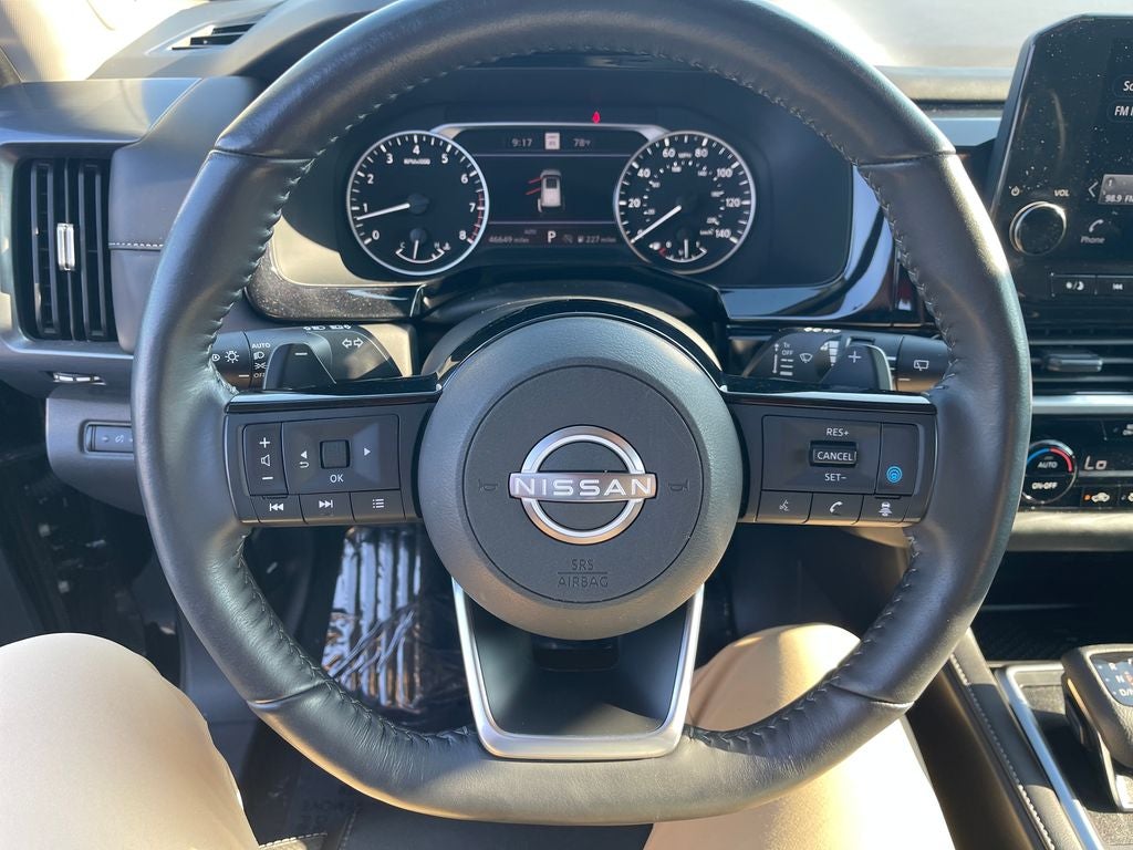 2024 Nissan Pathfinder SL