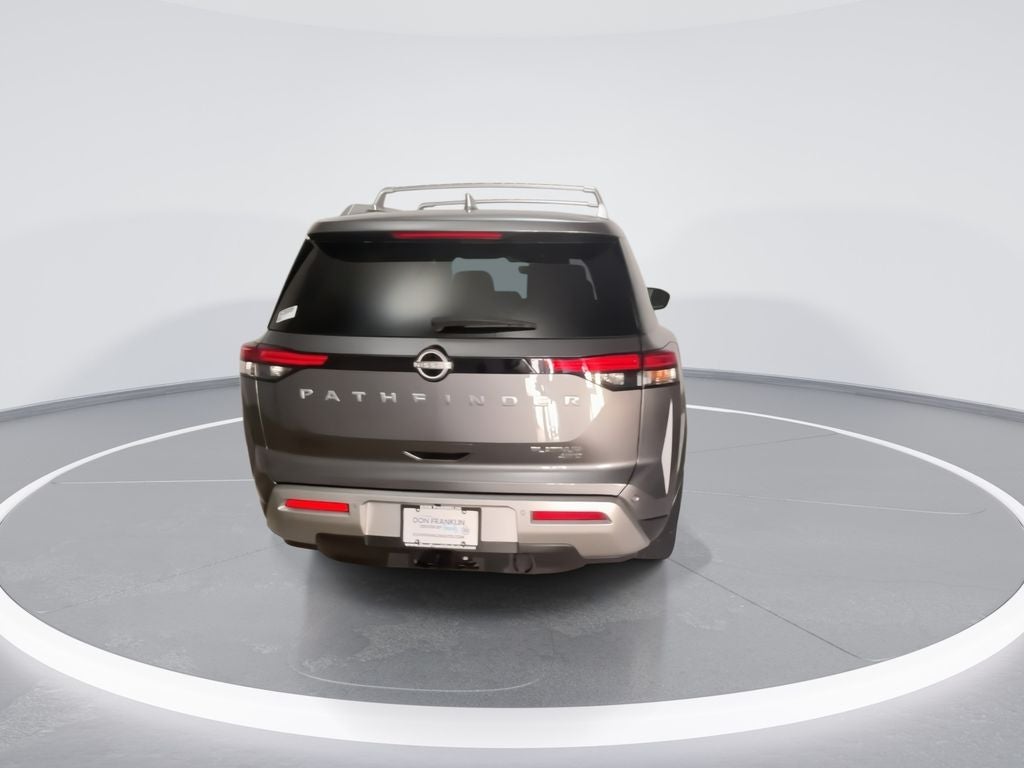 2024 Nissan Pathfinder Platinum