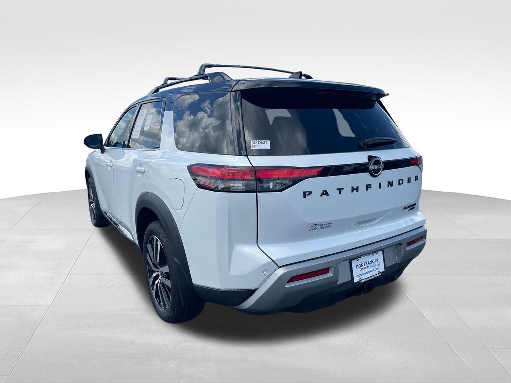 2025 Nissan Pathfinder Platinum