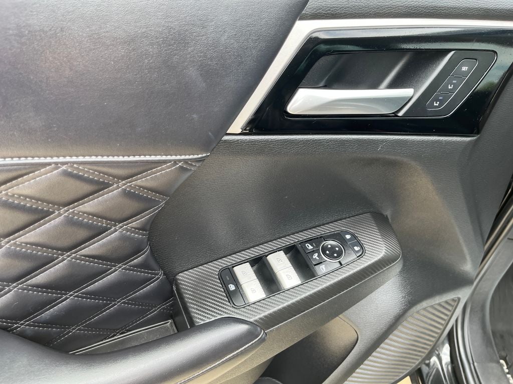2023 Mitsubishi Outlander SEL