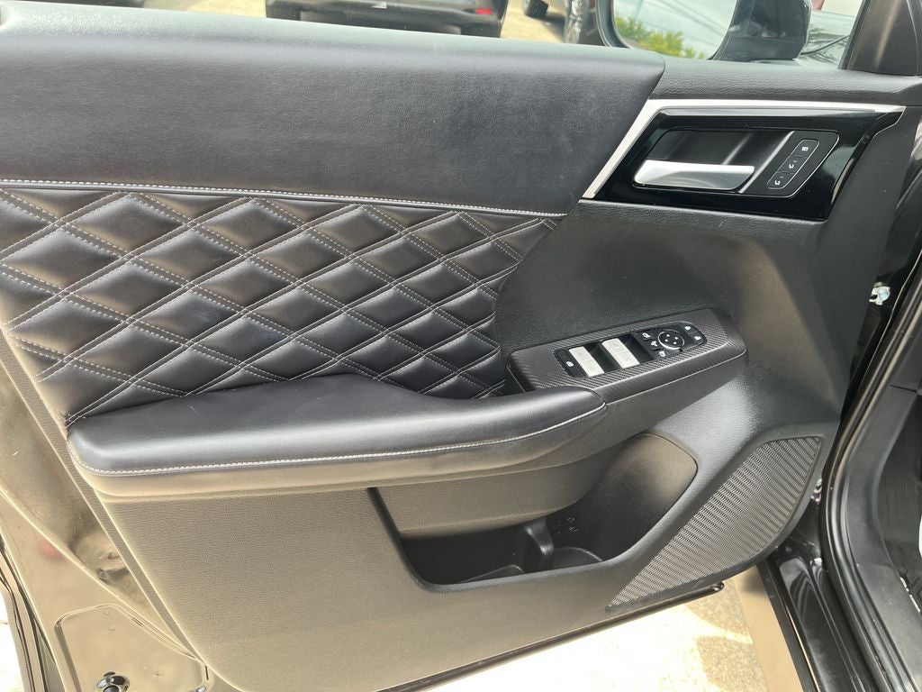 2023 Mitsubishi Outlander SEL