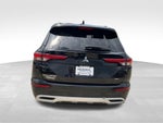 2023 Mitsubishi Outlander SEL