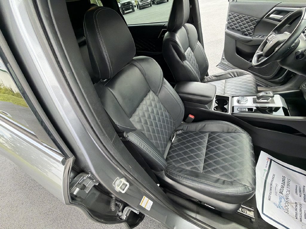 2022 Mitsubishi Outlander SEL