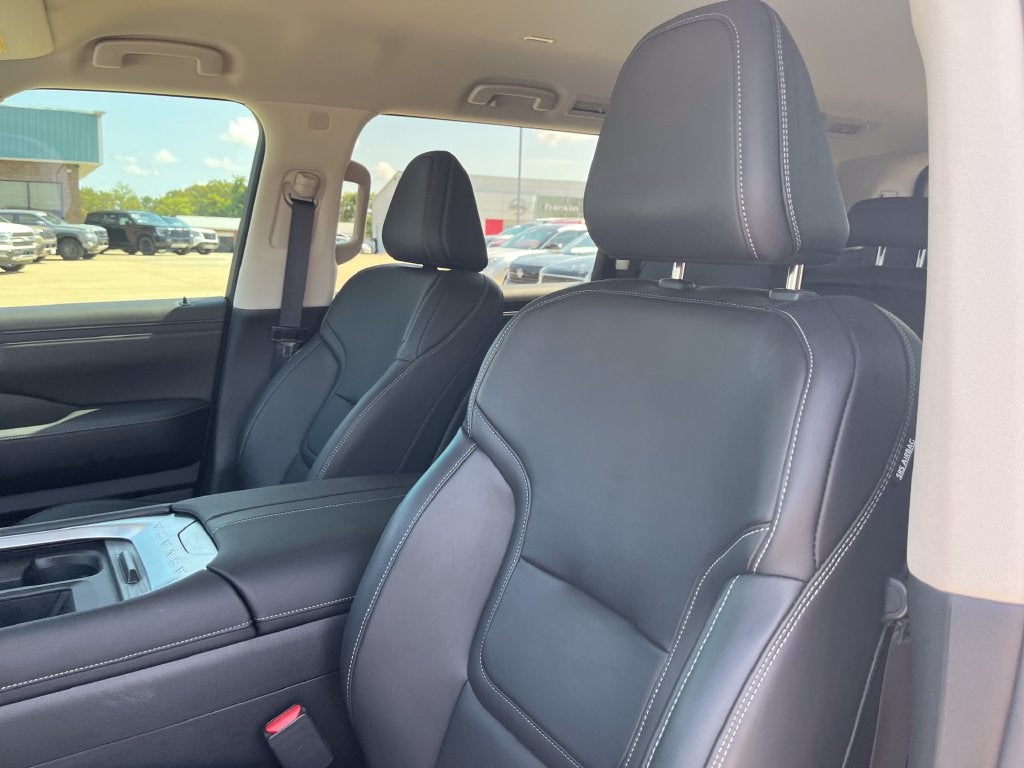 2025 Nissan Armada SV