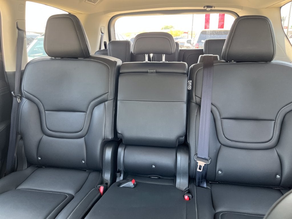2025 Nissan Armada SV