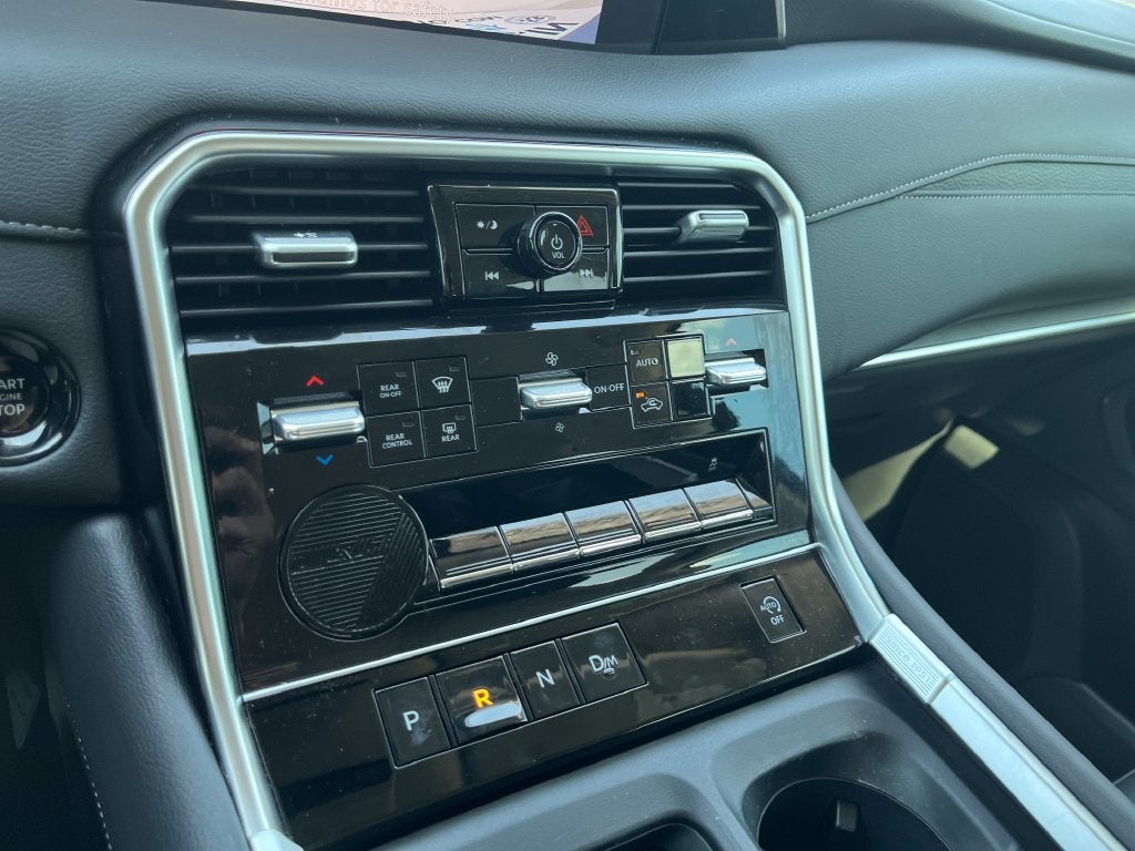 2025 Nissan Armada SV