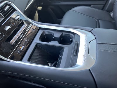 2025 Nissan Armada SV
