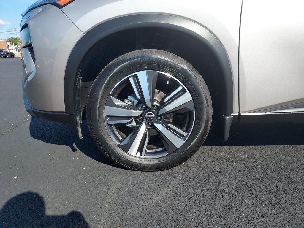2025 Nissan Rogue SL