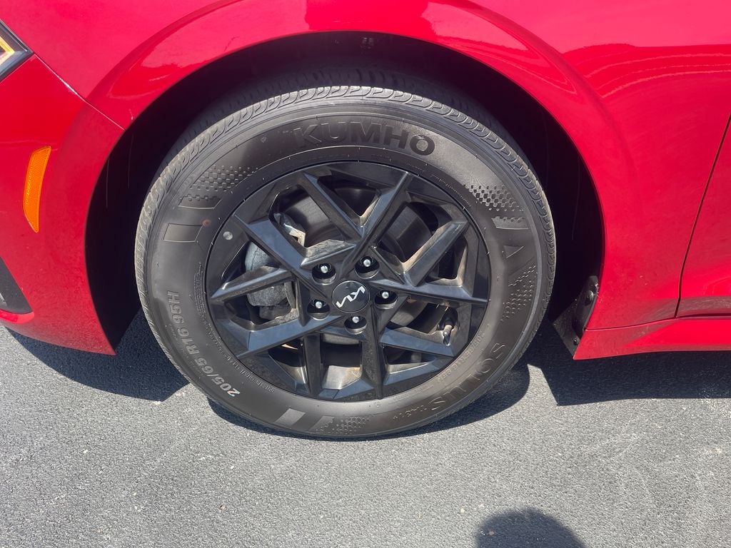 2025 Kia K5 LXS