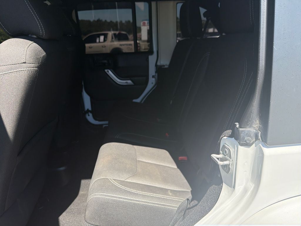 2016 Jeep Wrangler Unlimited Sahara