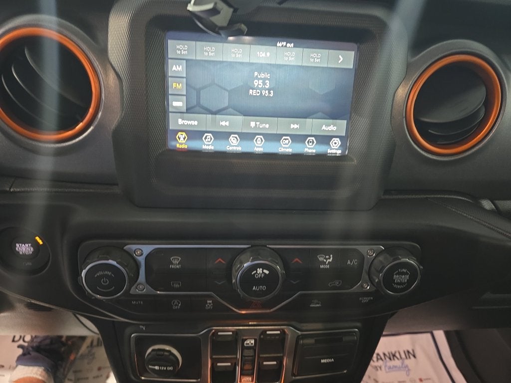 2021 Jeep Gladiator Mojave