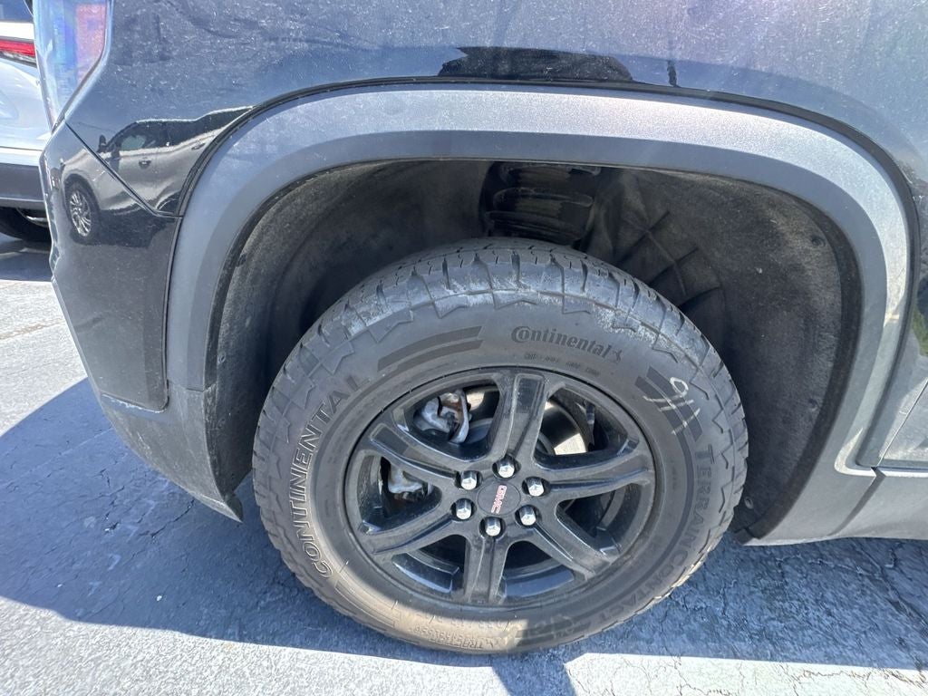 2023 GMC Acadia AT4