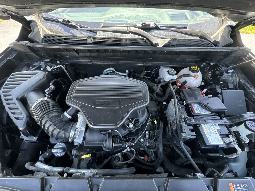 2023 GMC Acadia AT4