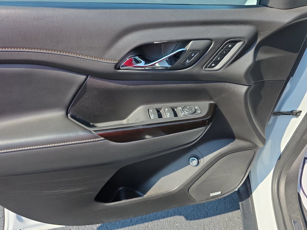 2022 GMC Acadia AT4