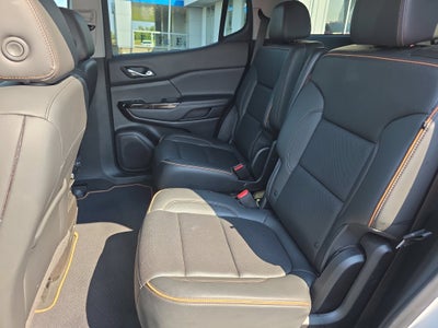 2022 GMC Acadia AT4