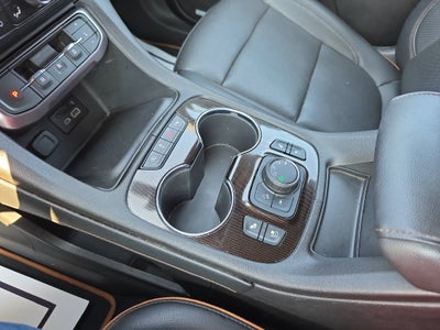 2022 GMC Acadia AT4