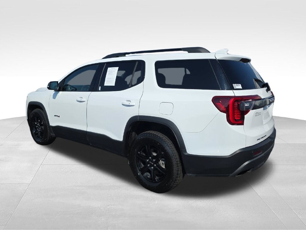 2022 GMC Acadia AT4
