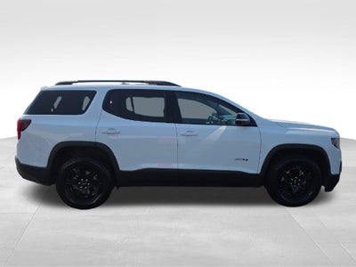 2022 GMC Acadia AT4